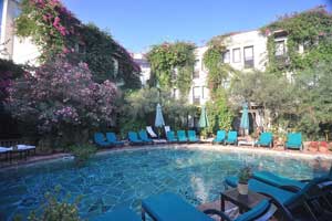 El Vino Hotel Suites