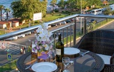 Sea Side Hotel
